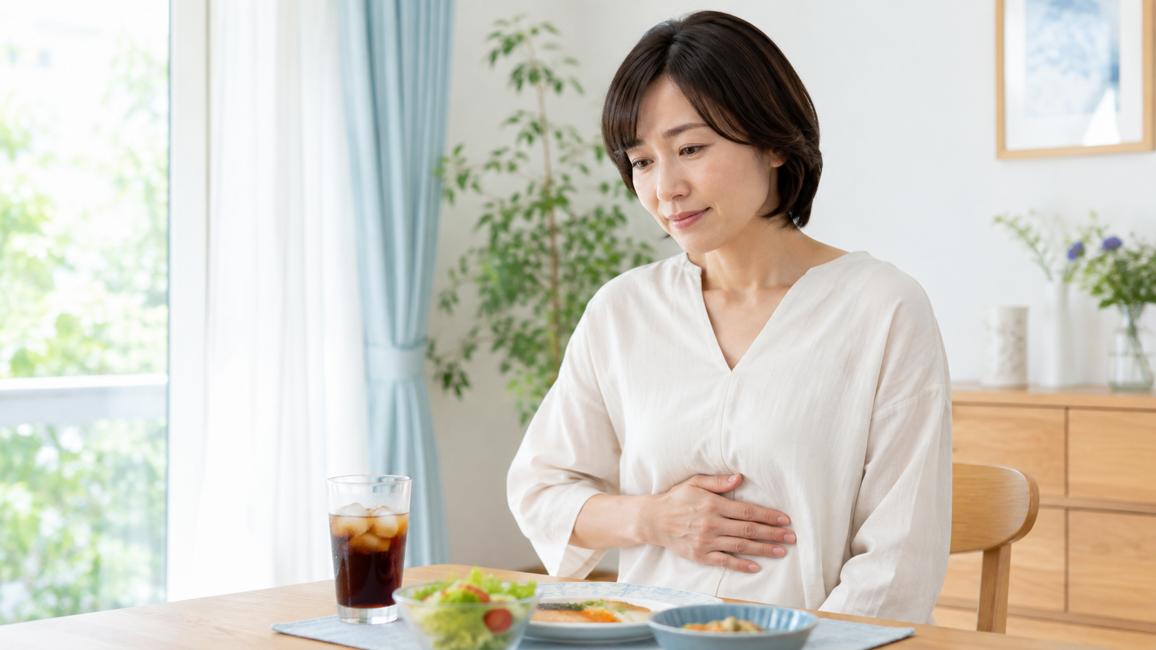 夏に胸やけ・のどの違和感が増えるのはなぜ?|逆流性食道炎の原因と対策【医療コラム第123回】